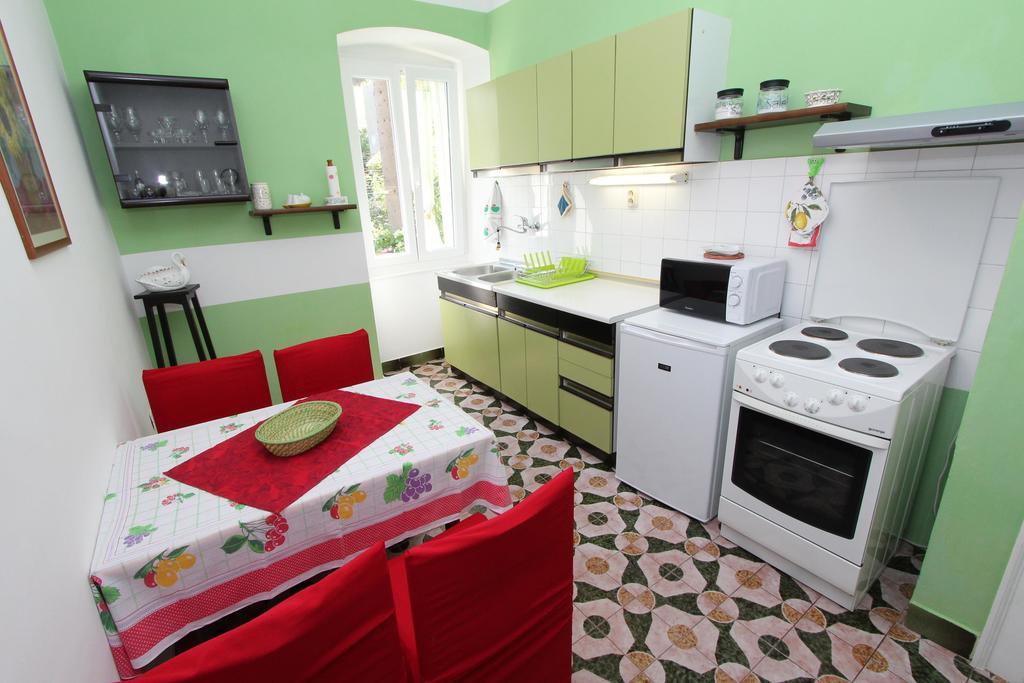 Apartments Santin 罗维尼 外观 照片