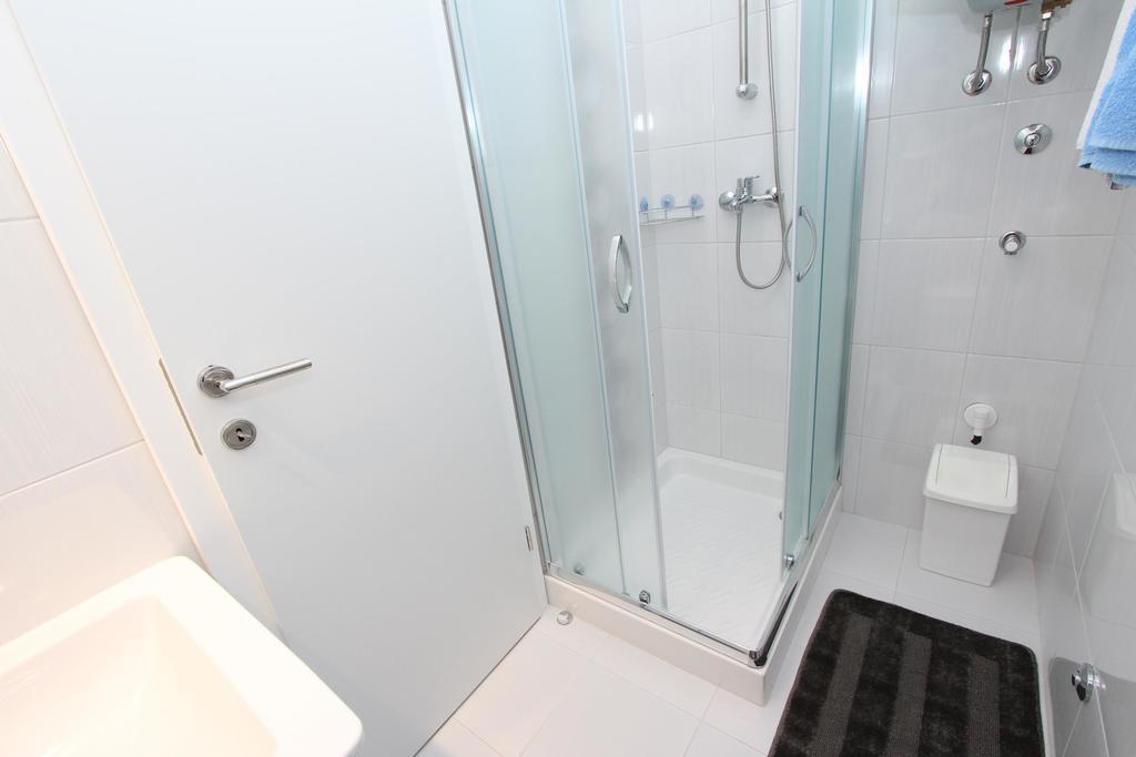 Apartments Santin 罗维尼 外观 照片